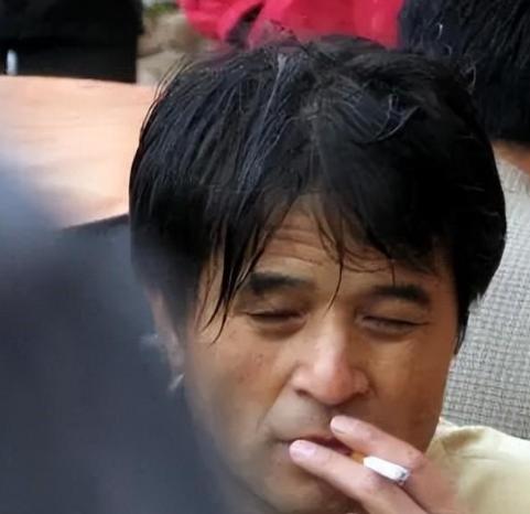 这一次，64岁的毕福剑，不再被世界宽容