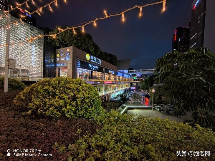 荣耀70pro深度评测,荣耀70pro上手实测惊喜不止一点点