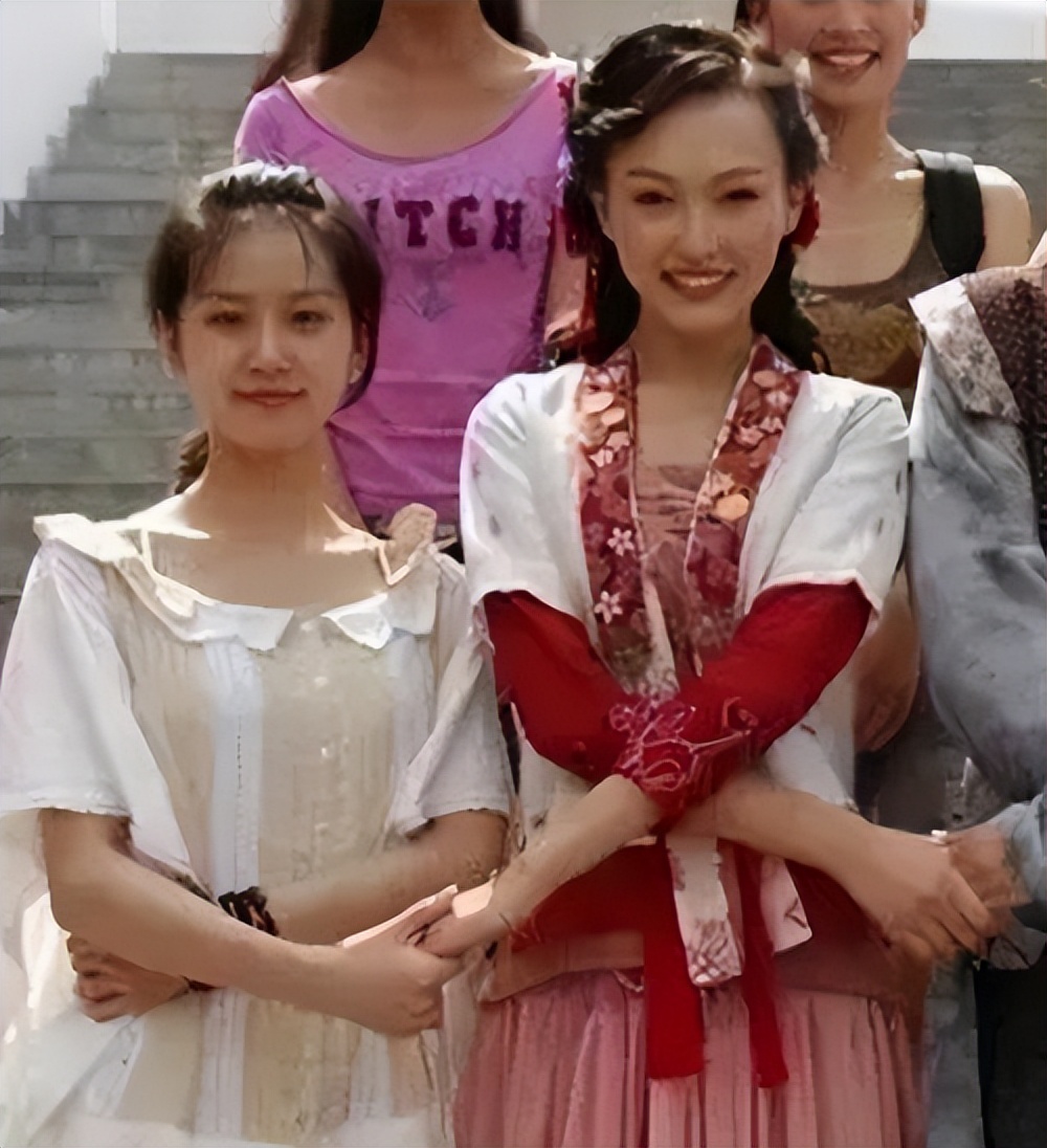 唐嫣亿万富豪,唐嫣天价手机壳图片