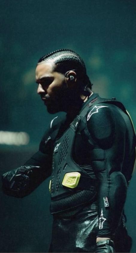 说唱天皇的时尚新宠-A星压缩护甲-古驰、Lv已为过去时！