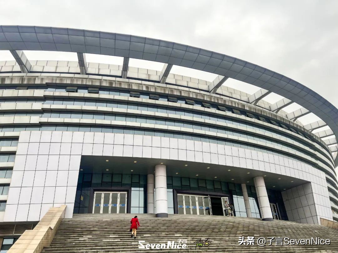 江西外语外贸职业学院学费多少,江西外语外贸职业学院报名代码