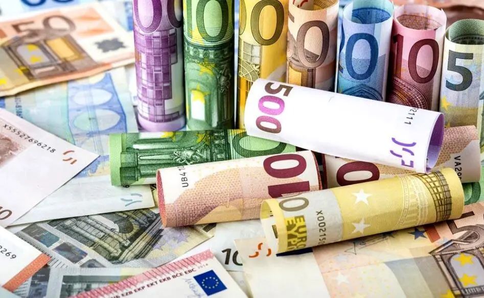 美亚欧集装箱运费回落、该国禁止进口这些商品、欧元区通胀率8.1%