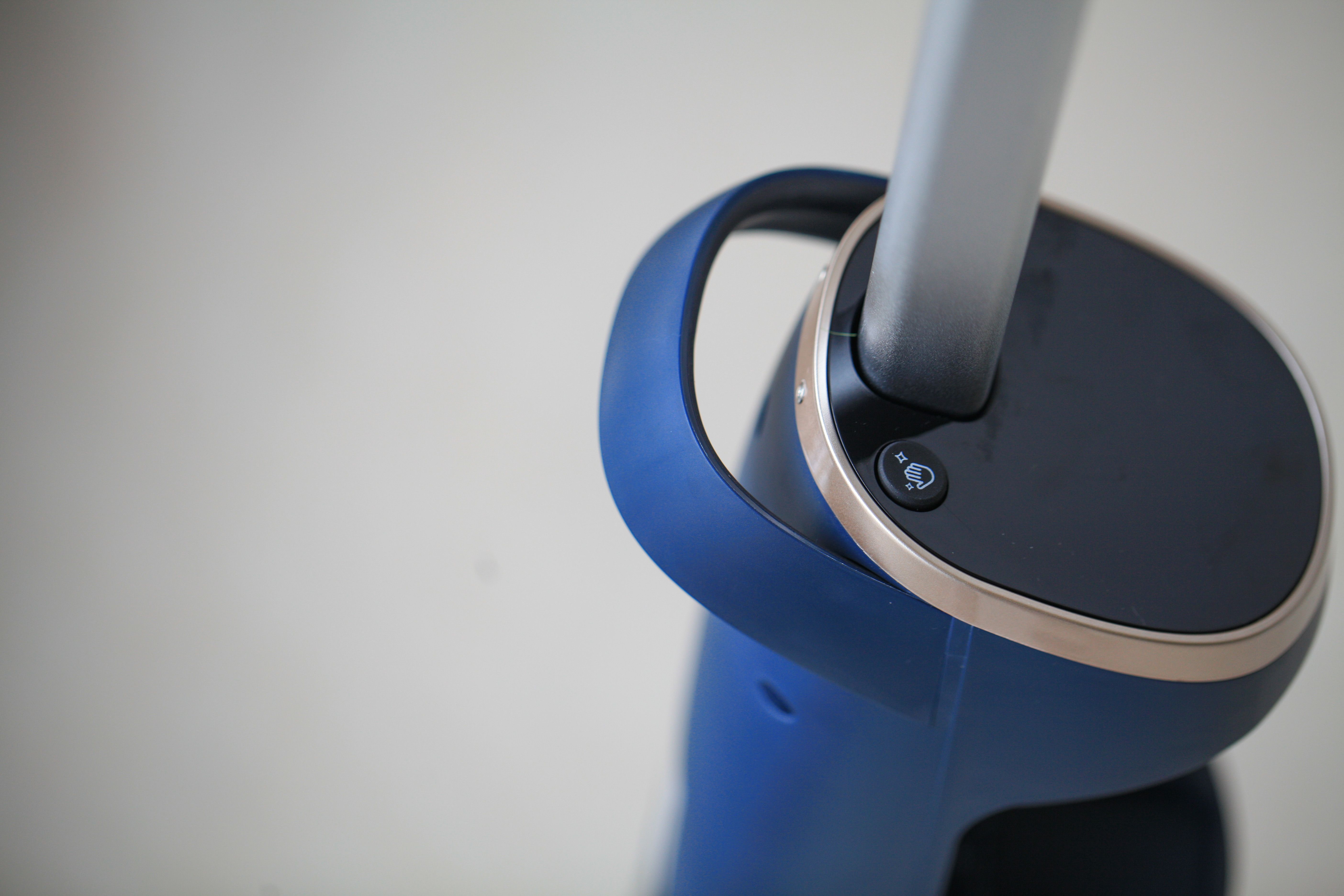 洗地机洗地板好用吗,洗地机地板顽固污渍测评