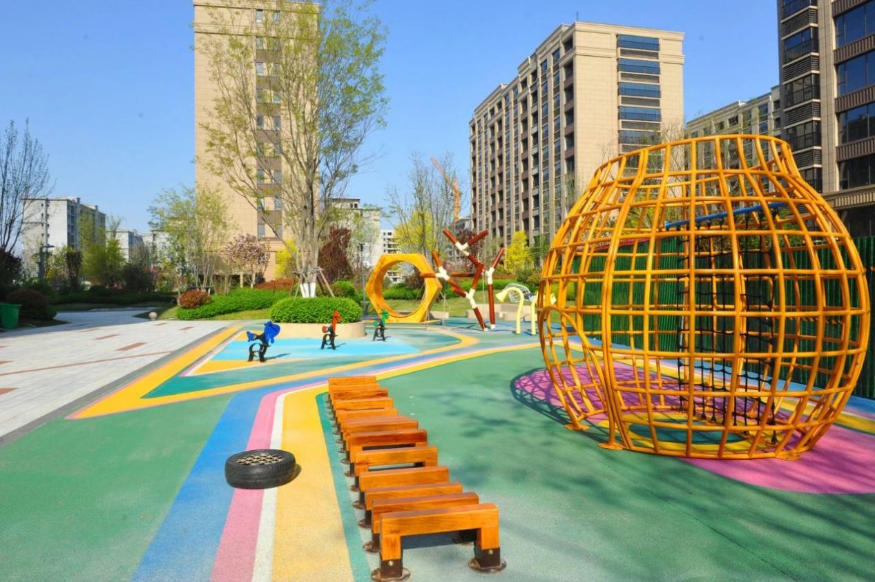 肩负新时代使命砥砺奋进新征程,恒信地产做时代的拼搏者