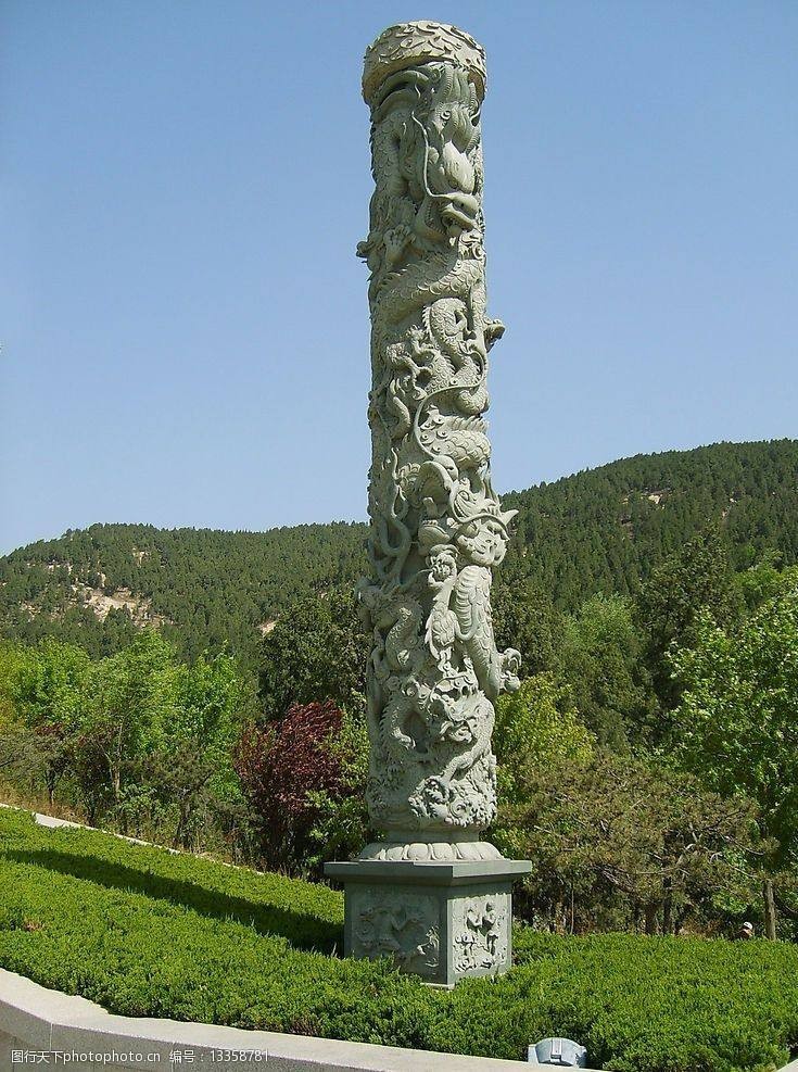 泰山天外村的十二根龙柱代表什么,泰安天外村十个龙柱表示什么