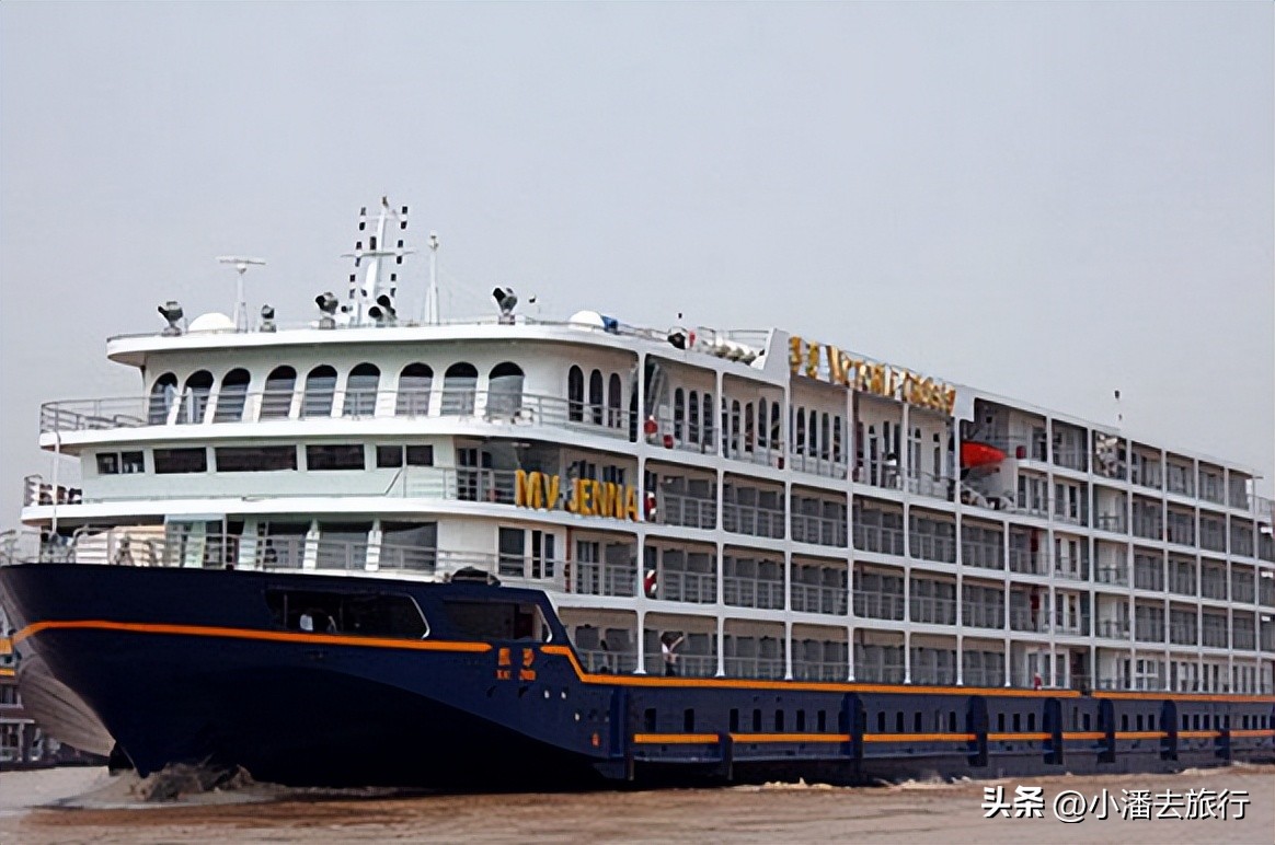 游三峡时间最短的长江游轮有哪些，每人的船票价格需要多少钱？