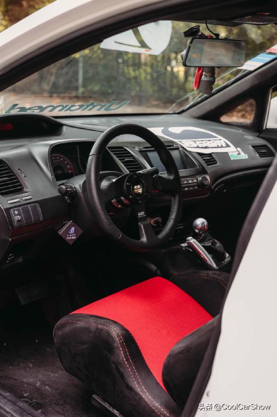 可盐可甜的cc,本田八代思域效果图