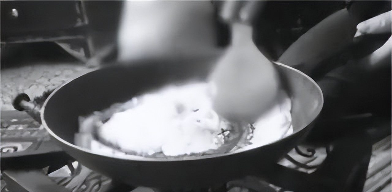 中国经济大发展，从巴西装1亿2000万斤白糖回国，印度要羡慕了