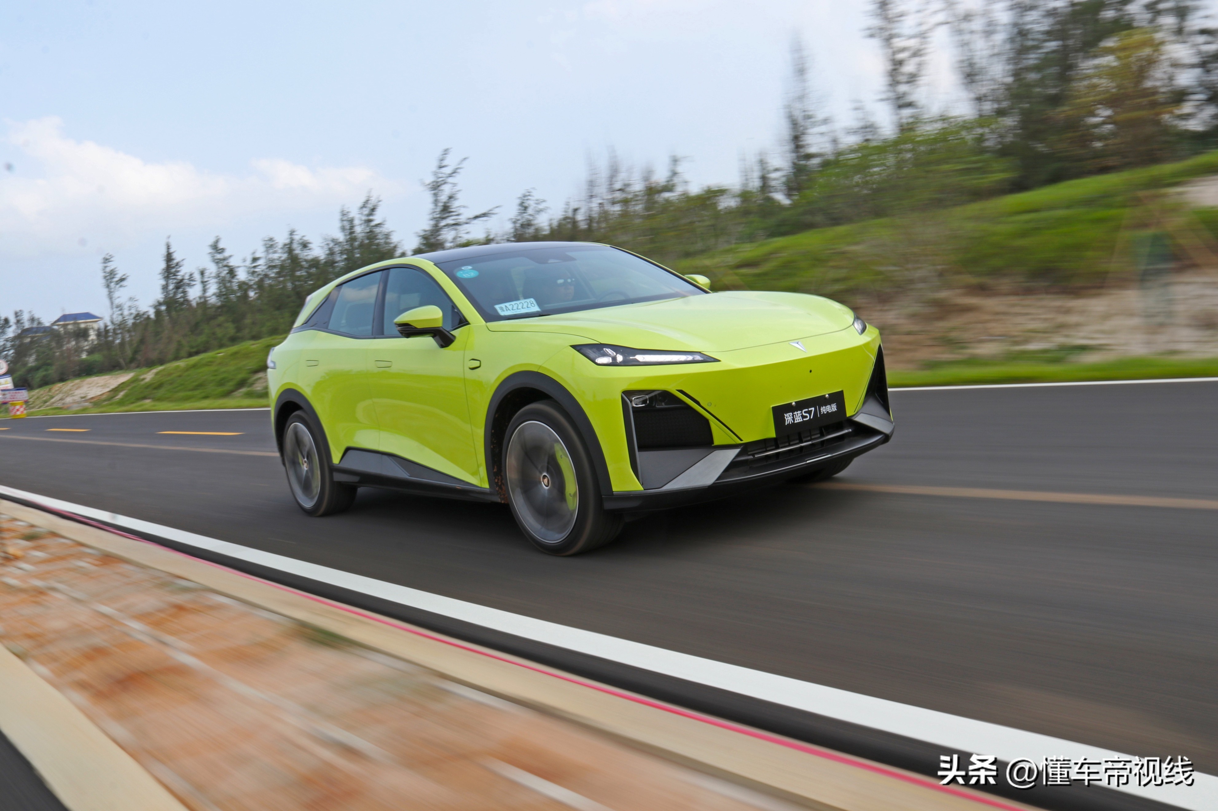 长安深蓝s7pk新零跑c10,长安深蓝s7多少秒破百