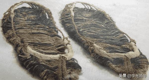 日军兽行：当着男人的面玷污了女儿，临走还残忍割下妻子乳房