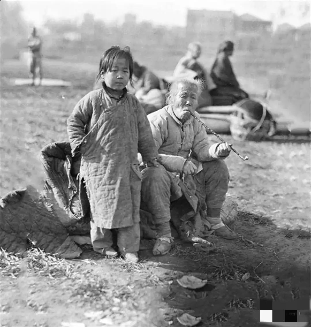 忆母恩悼念图片,戏曲民间悲曲忆母恩