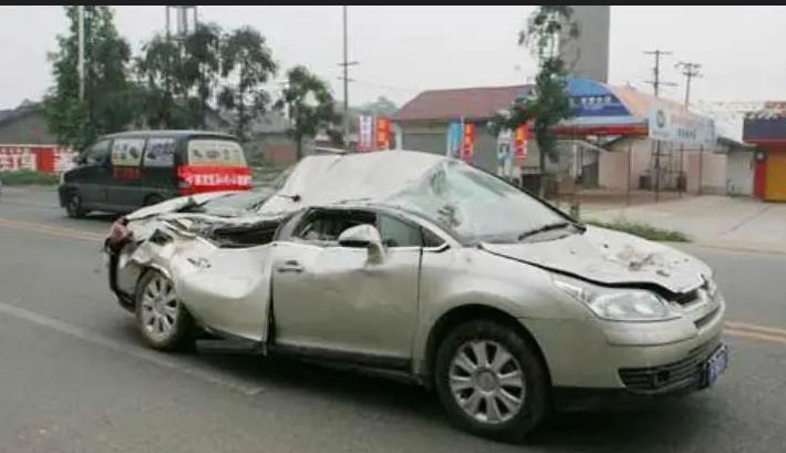 汶川大地震留下一辆“神车”！被纪念馆收藏，只因车牌太特殊