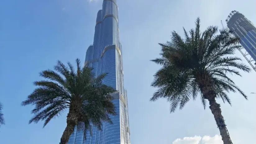 世界最高建筑哈利法塔建造过程,沙漠中的奇迹建筑