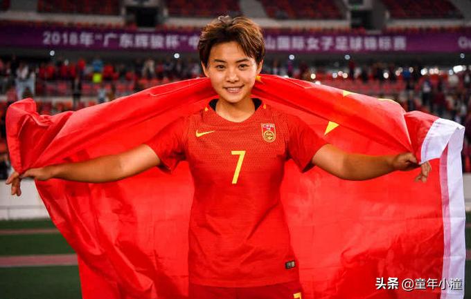 唐佳丽勾球救女足,唐佳丽门球解围