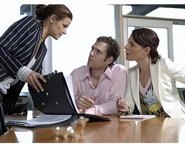 商务英语写作能力培养与思考,商务英语专业简介及培养目标