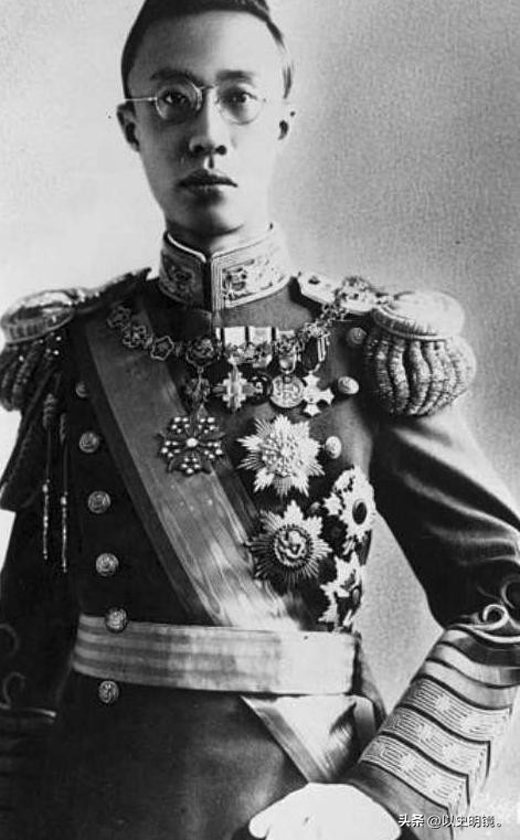 爱新觉罗溥仪皇帝的一生完整版,历史上的皇帝溥仪