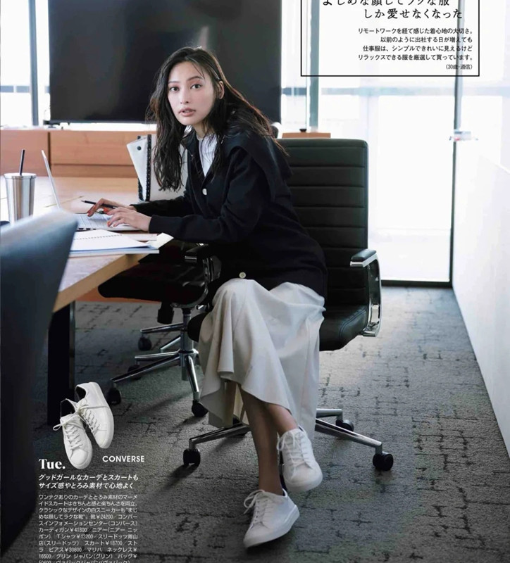 小白鞋到了要怎么穿既简单又漂亮,小白鞋怎么穿搭让人感觉你很干净