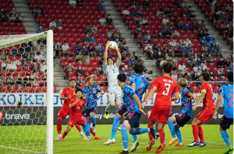 日本球迷评论国足球迷,日本球迷为中国球员打抱不平