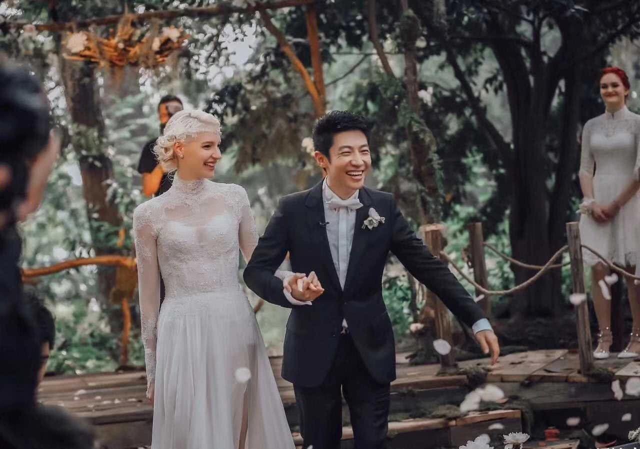 5位央视虎年春晚主持人，最小29岁，个个实力不凡，皆受观众喜爱