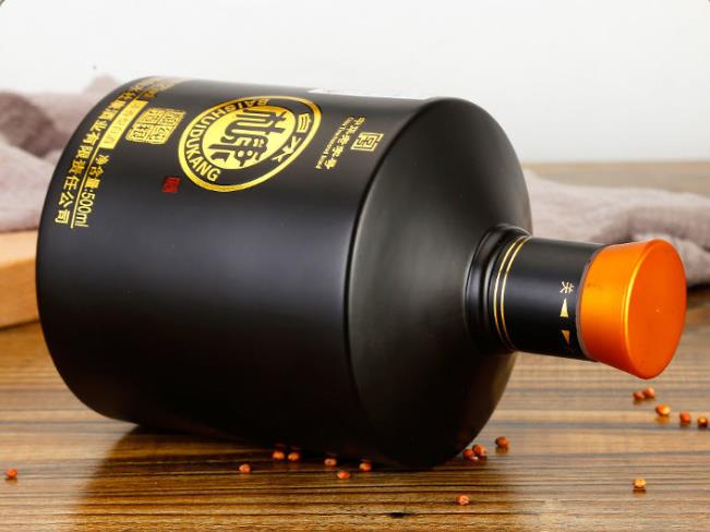 十大没落的白酒排名,真正的中国八大名酒白酒