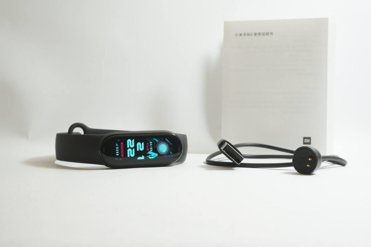 智能手表和智能手环有什么区别,智能手表和手环价格差那么多