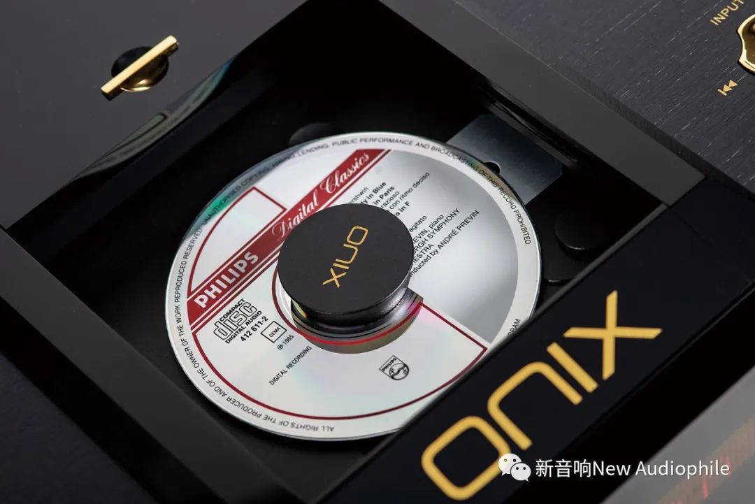 40周年纪念版，旗舰技术—欧尼士OC-83S、OIA-82S一套超值西装