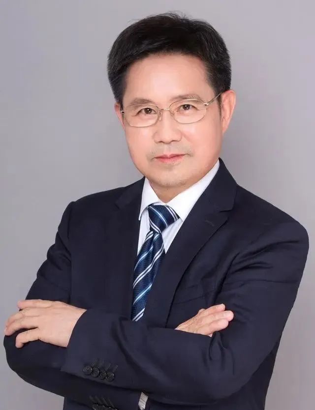 万小刀吴俊霖,万小刀成名作