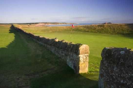 世界最远的高尔夫球洞,全世界最长的18洞高尔夫球场