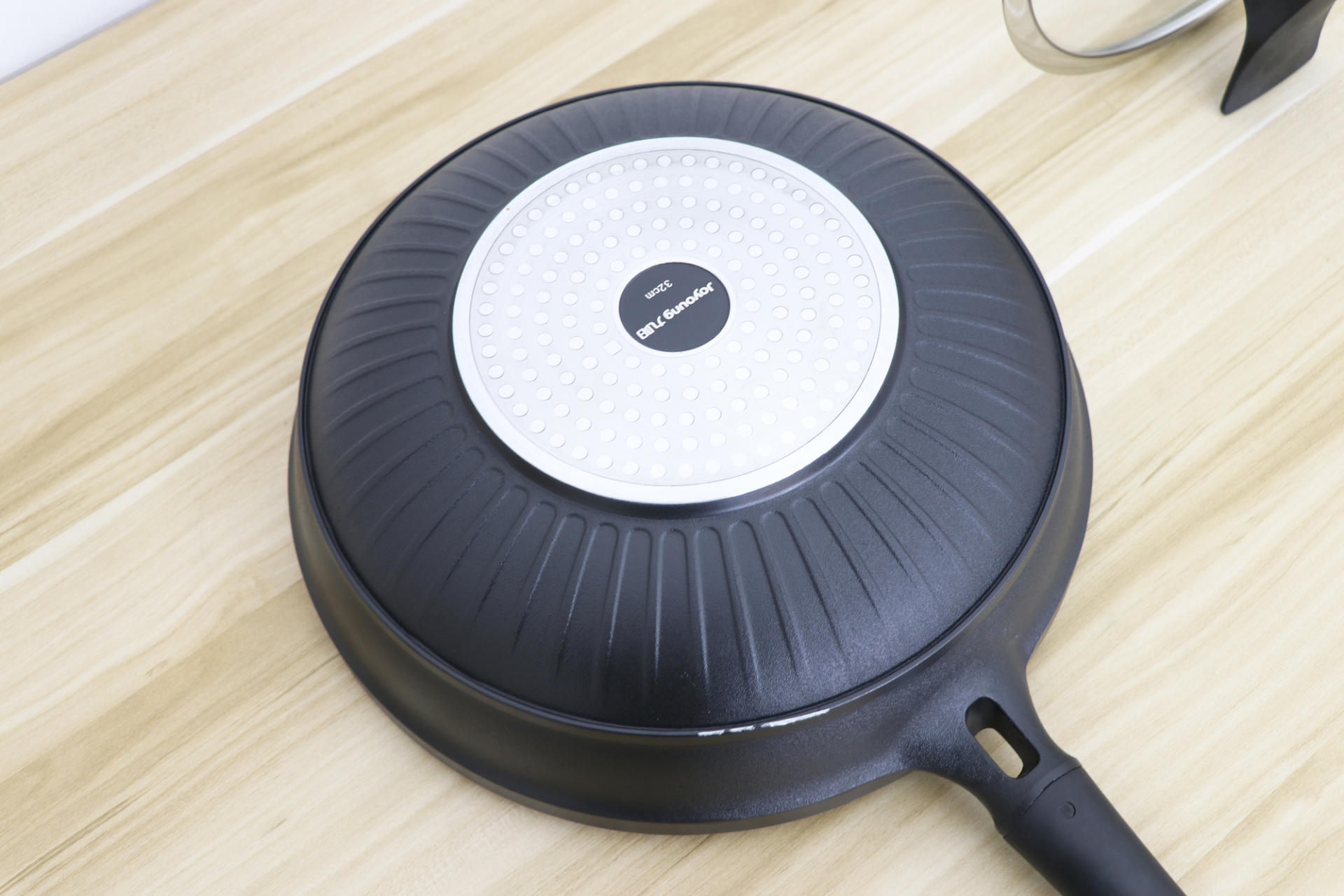 平底锅不粘锅燃气专用九阳,九阳少油烟不粘锅平底锅家用