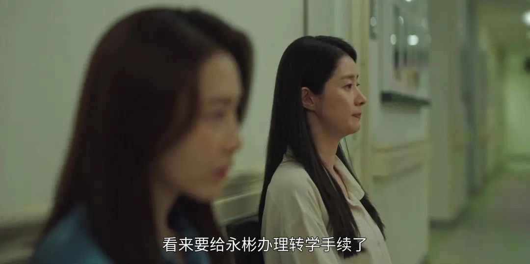 扇耳光连踹三脚,扇巴掌却踢人一脚