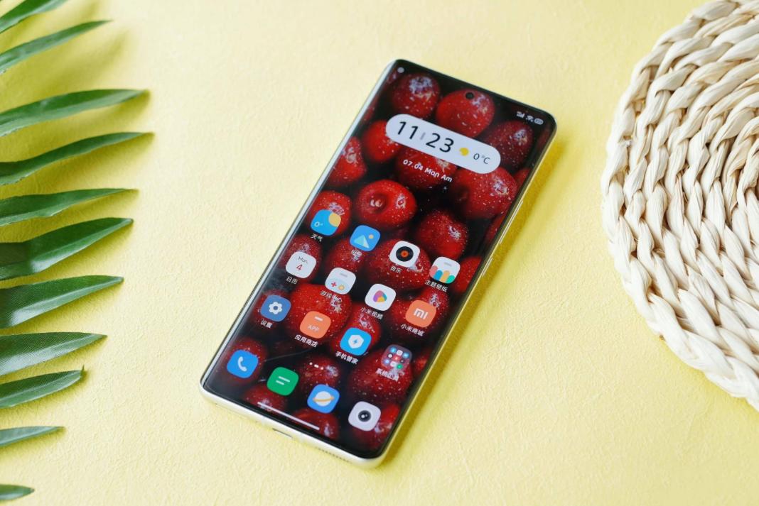 小米新款骁龙8旗舰机曝光,小米手机骁龙8第二代