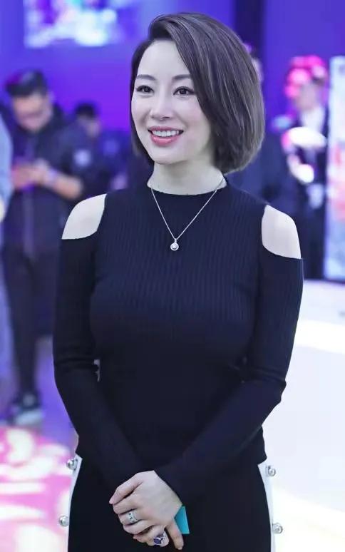 艳名在外,体坛美女潘晓婷