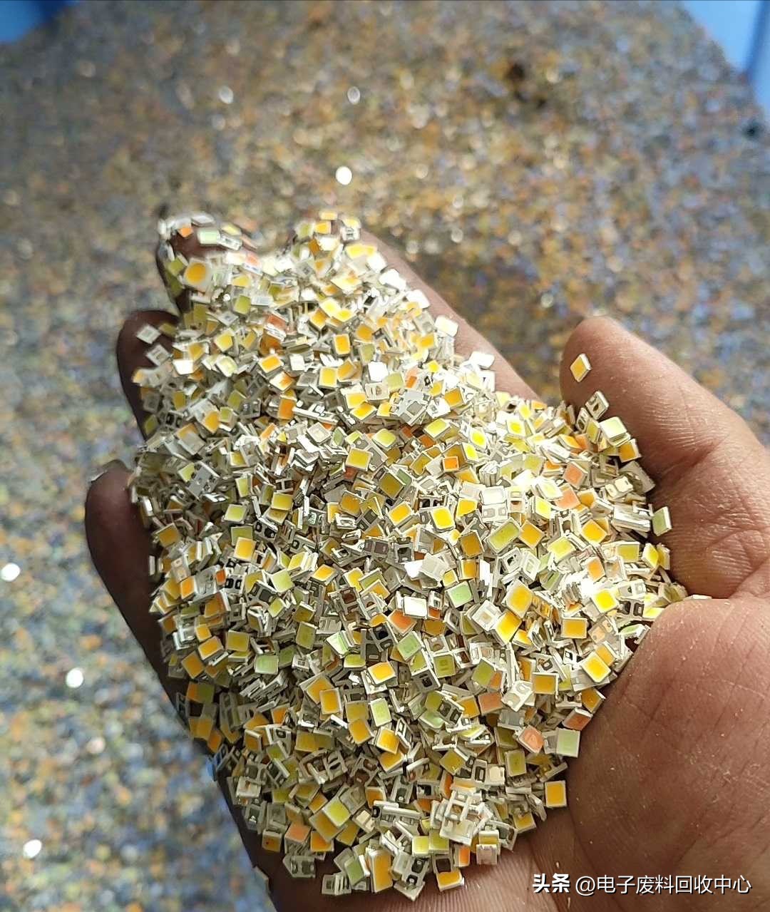 专业回收led显示屏led灯珠,全国各地上门回收led库存灯珠