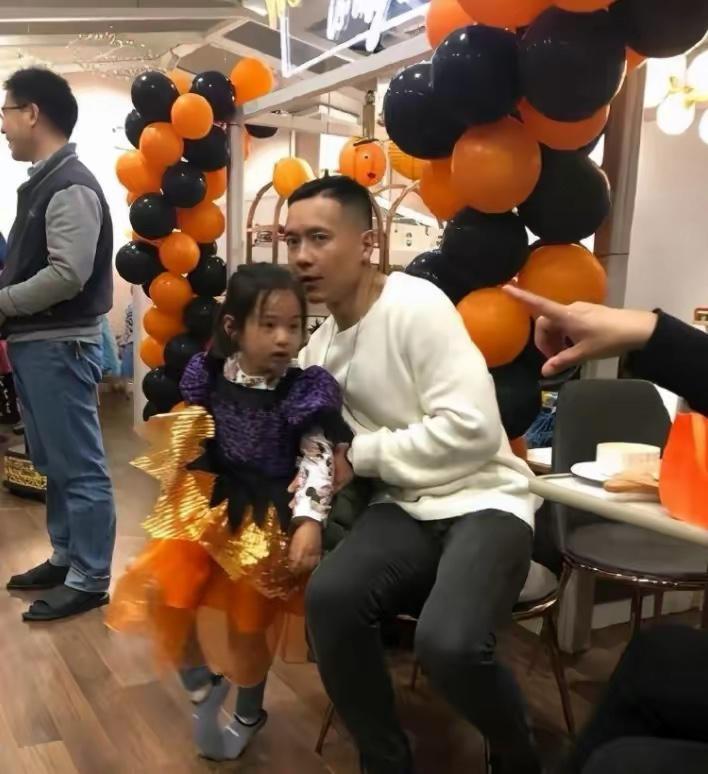 董璇走出离婚阴影,董璇离婚后的状况