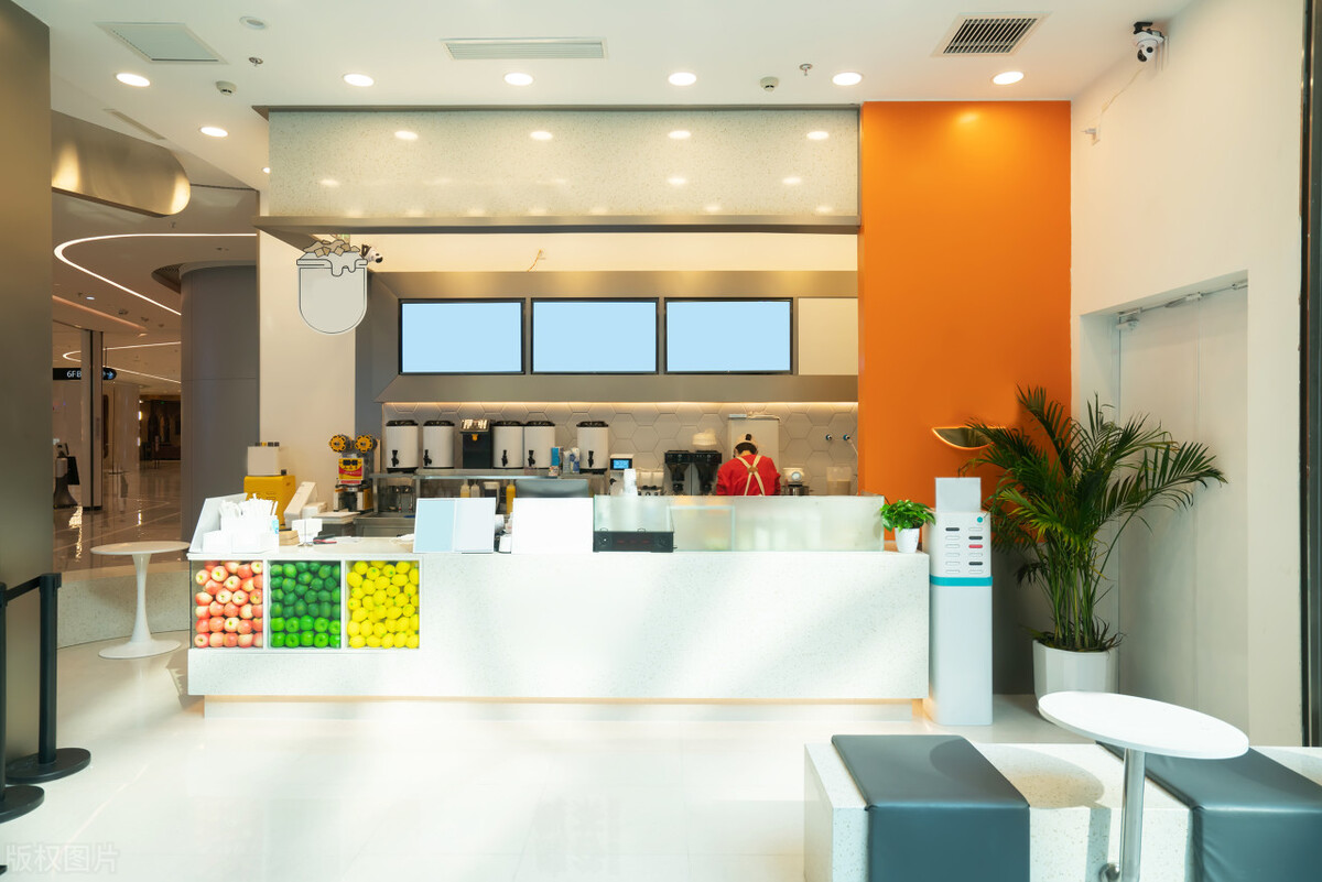 奶茶店用烂掉的水果做奶茶,奶茶店鲜榨果汁内幕