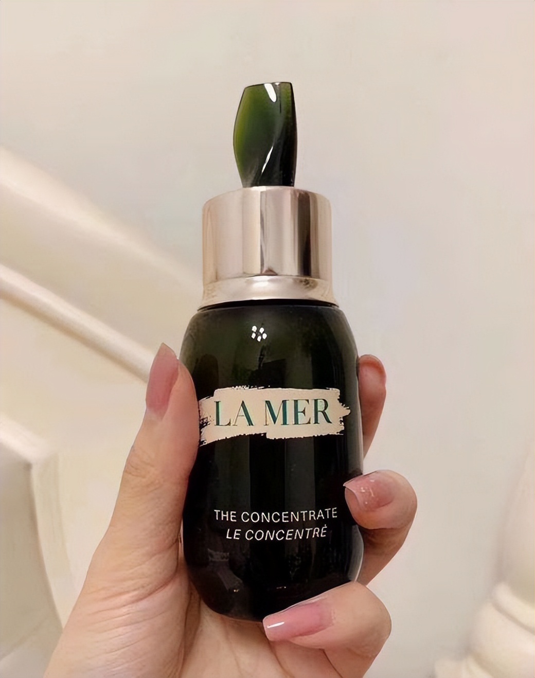 哪款精华液抗皱最好用,50岁左右女性适合什么精华液