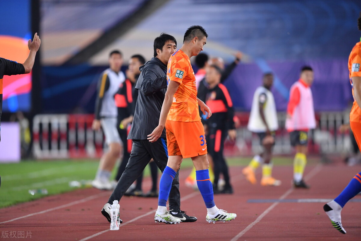 时隔11年山东泰山再夺中超冠军,中超山东泰山有没有希望夺冠