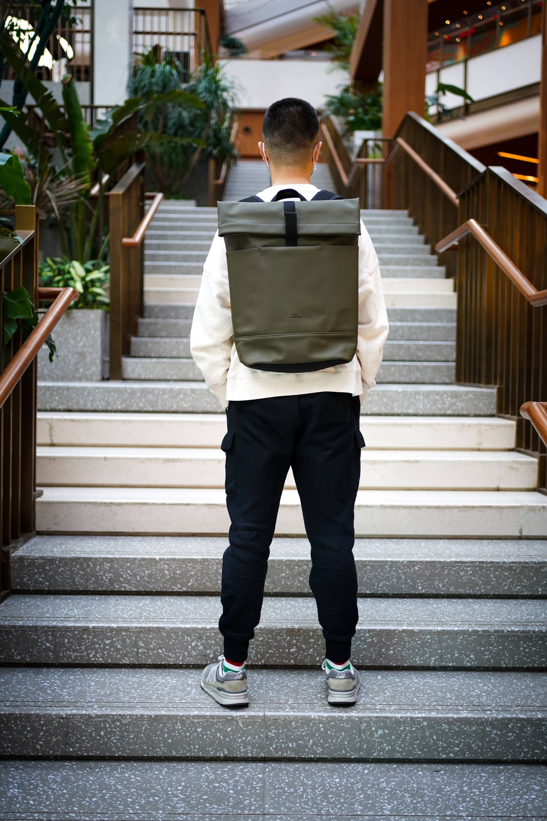 年入百万打工人,年入百万的人每天都干些什么