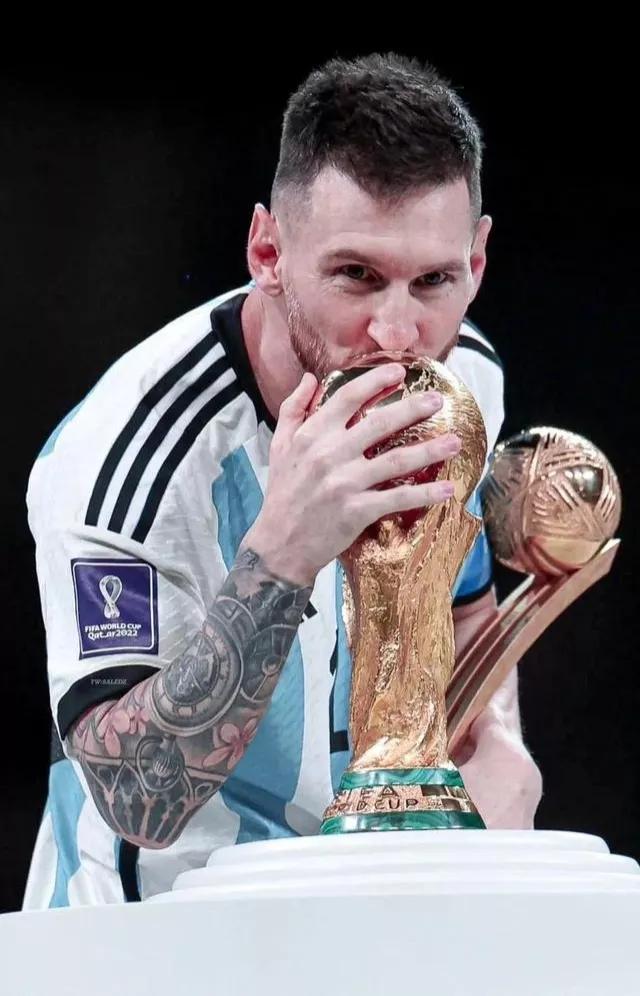 姊呰タ鍚堝悓鍒版湡浜嗗摢涓悆闃熻姊呰タ,姊呰タ鍛ㄦ湯杩庡反榛庡憡鍒垬