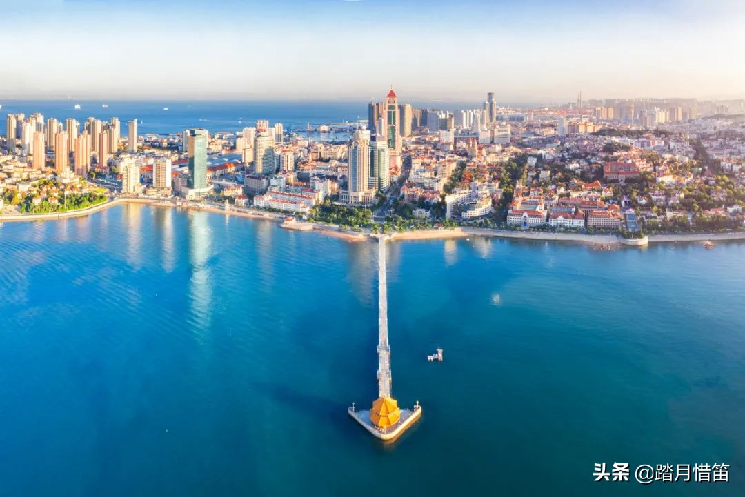 青岛被誉为北方明珠,青岛被称为东方瑞士的原因