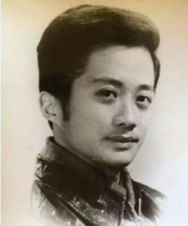 80年代氧气美女张伟欣为李小璐操碎了心如今67岁希望女儿能复婚？