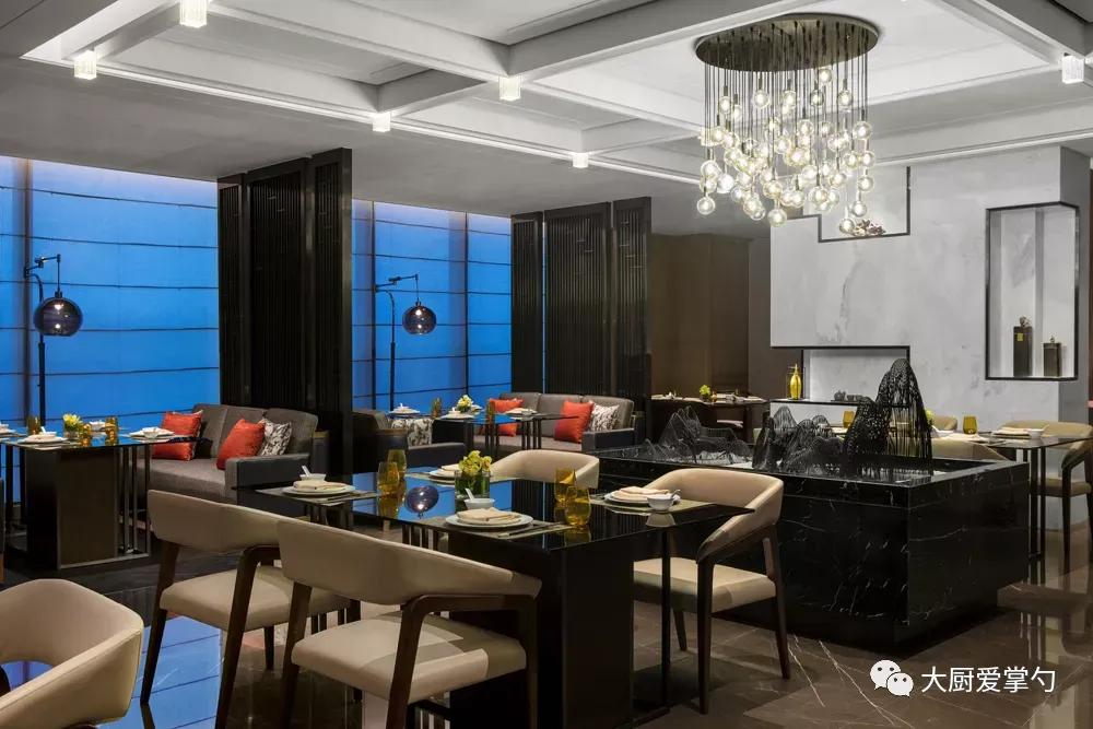 疫情期间餐饮堂食被封店怎么办,疫情解封了餐厅开业迎来曙光