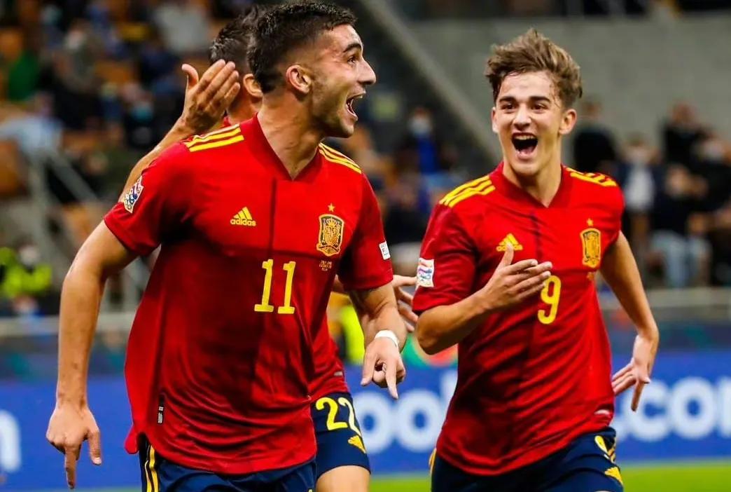 曼城签下瓦伦西亚新星费兰托雷斯,曼城最新交易消息