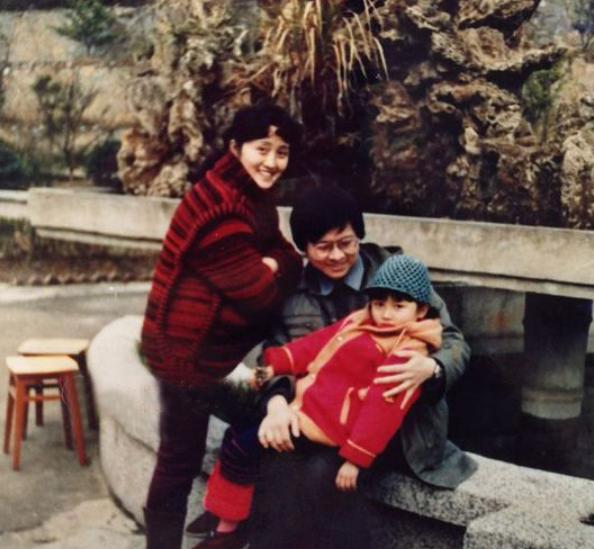 姚贝娜眼角膜捐献全纪录,姚贝娜拒绝化疗了吗