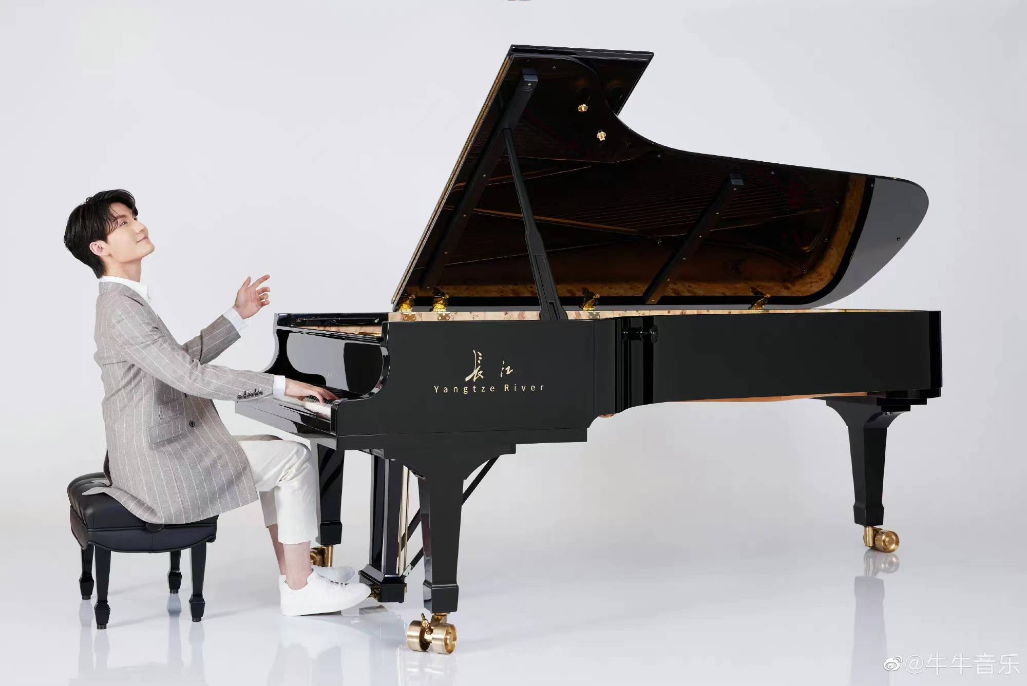 钢琴家牛牛野蜂飞舞,钢琴家牛牛李斯特钢琴改编曲