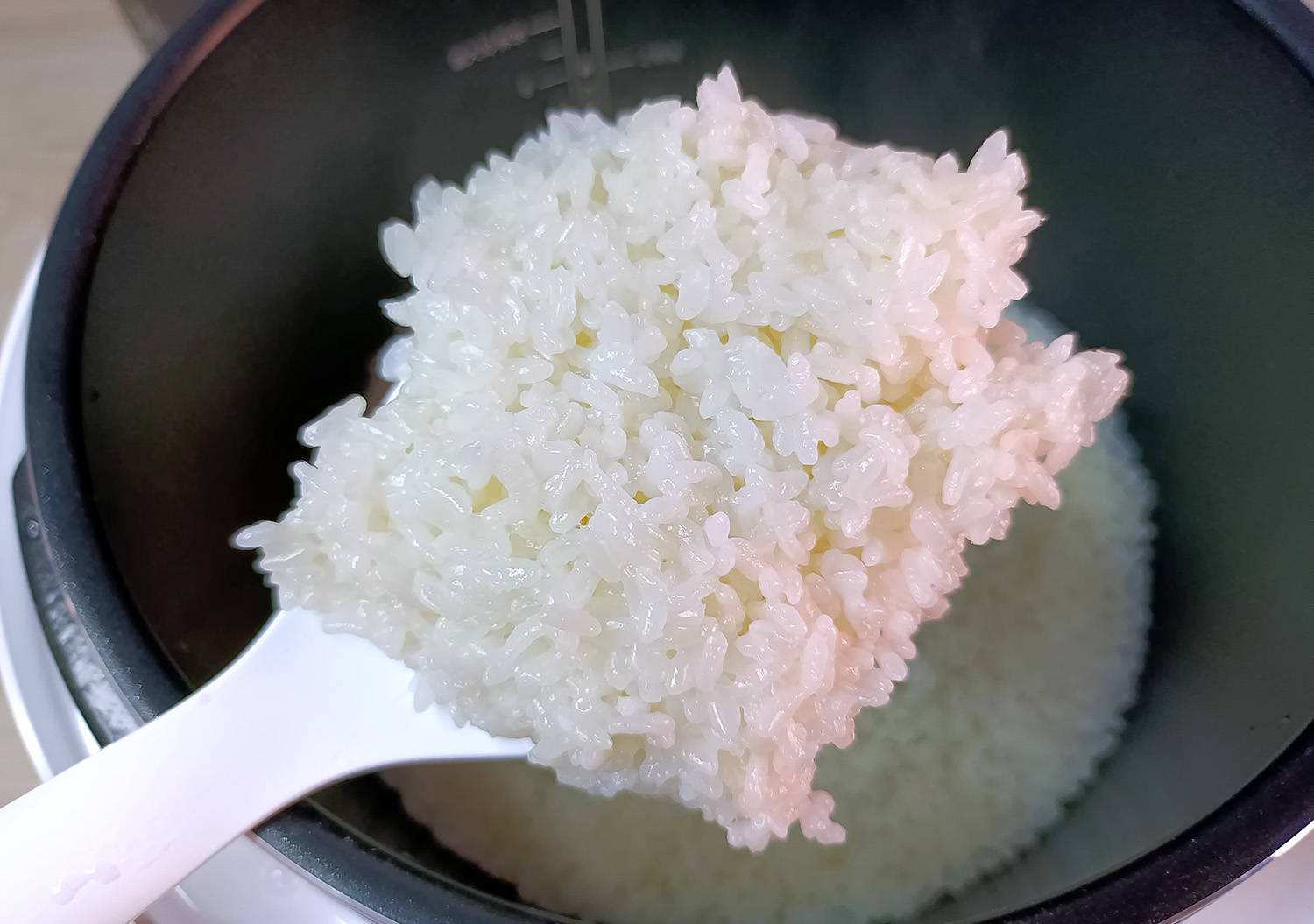 电饭煲和电压力锅哪个压力大 (电饭煲和电压力锅哪个用着方便)