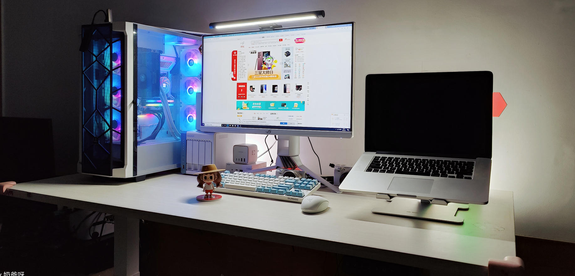 疫情期间居家找事做,耗资2W+打造纯白系居家办公桌面