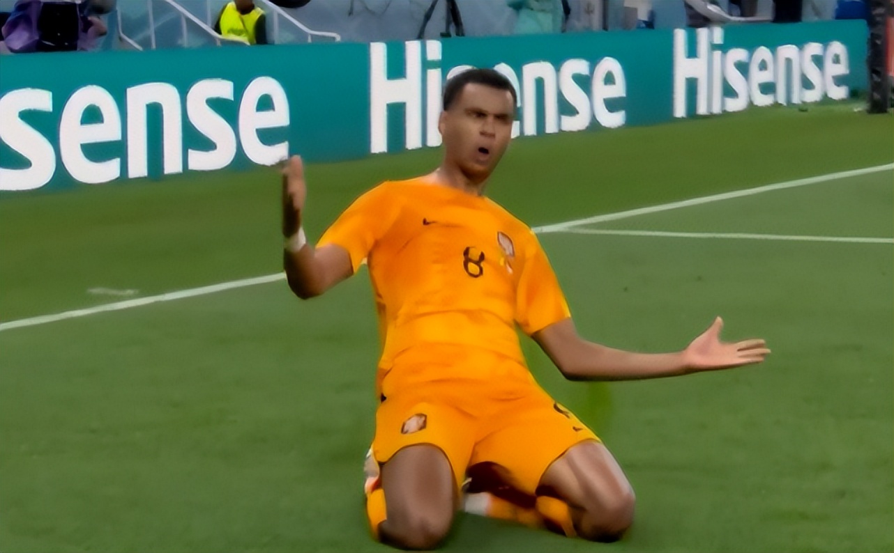 世界杯封神一战高燃,世界杯西班牙夺冠归来全国沸腾