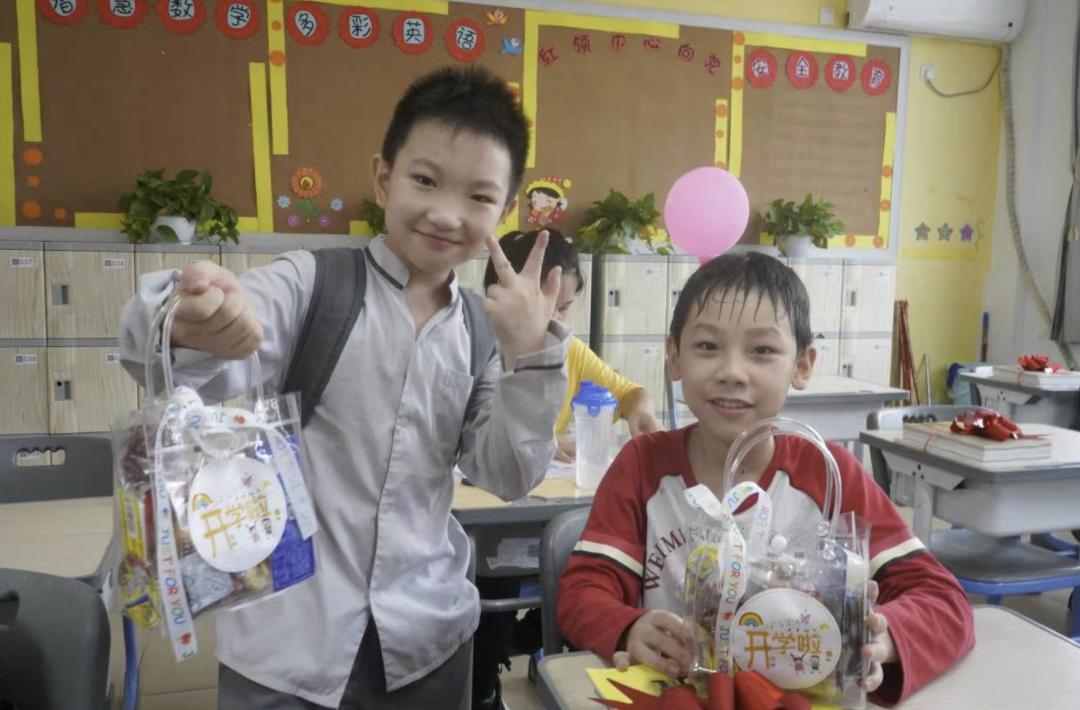 再见了，小盆友——9月19日成都家长成功“解除居家”……