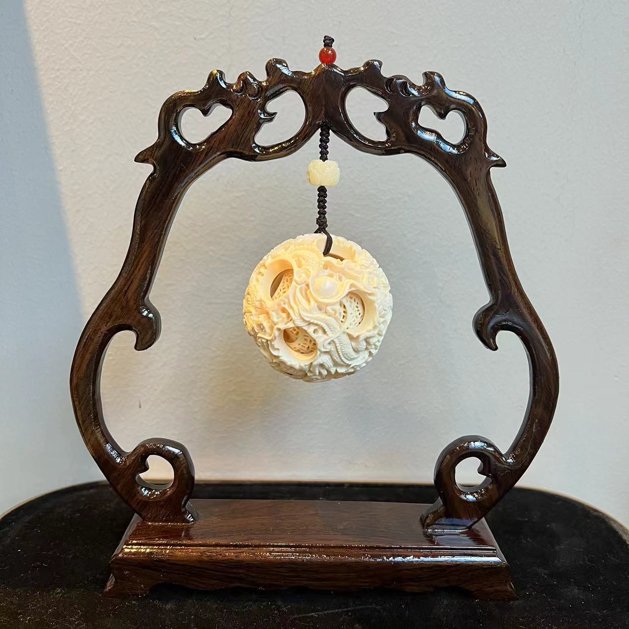 猛犸和蜜蜡哪个更有收藏价值 (象牙和猛犸象牙谁适合收藏)